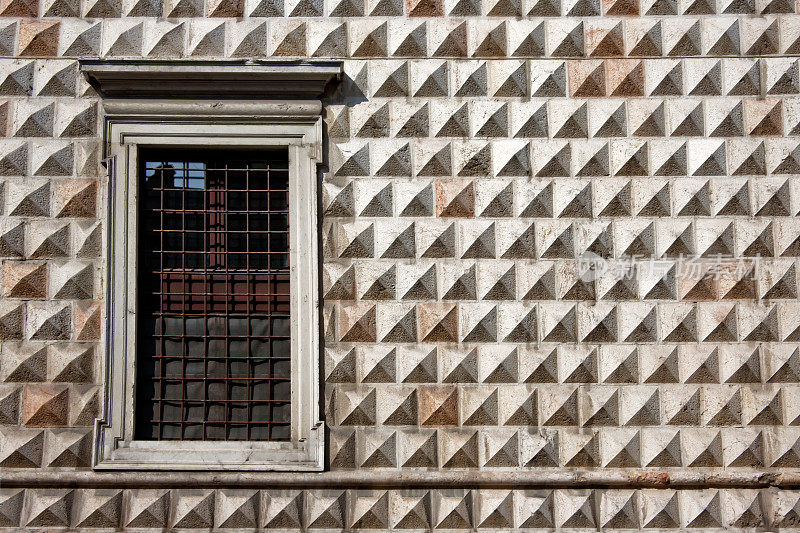 Palazzo dei Diamanti Facade with Window, Ferrara(剪切路径)